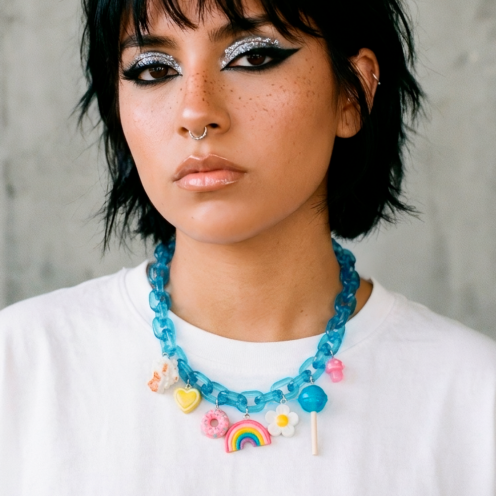 Neckcharm Aura