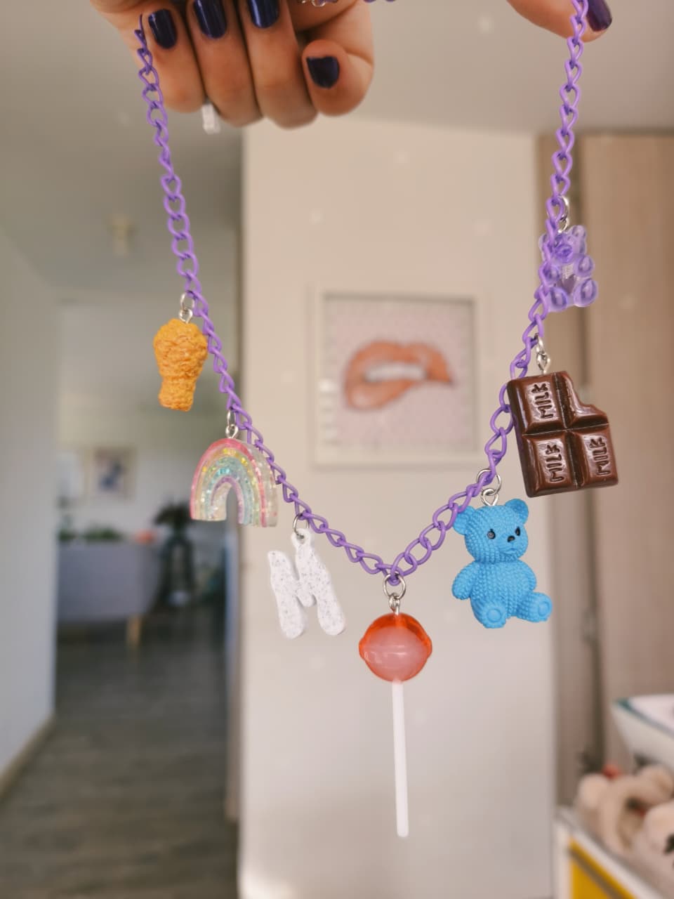 Neckcharm caprichosa