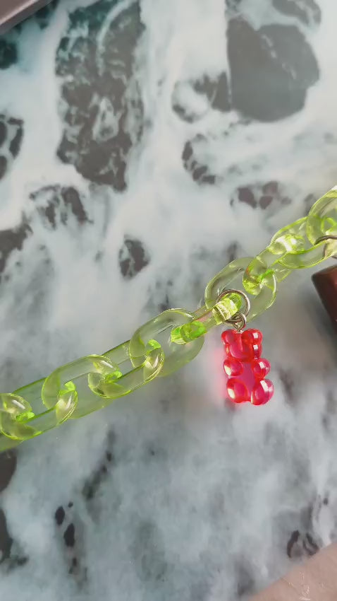 Neckcharm Aura